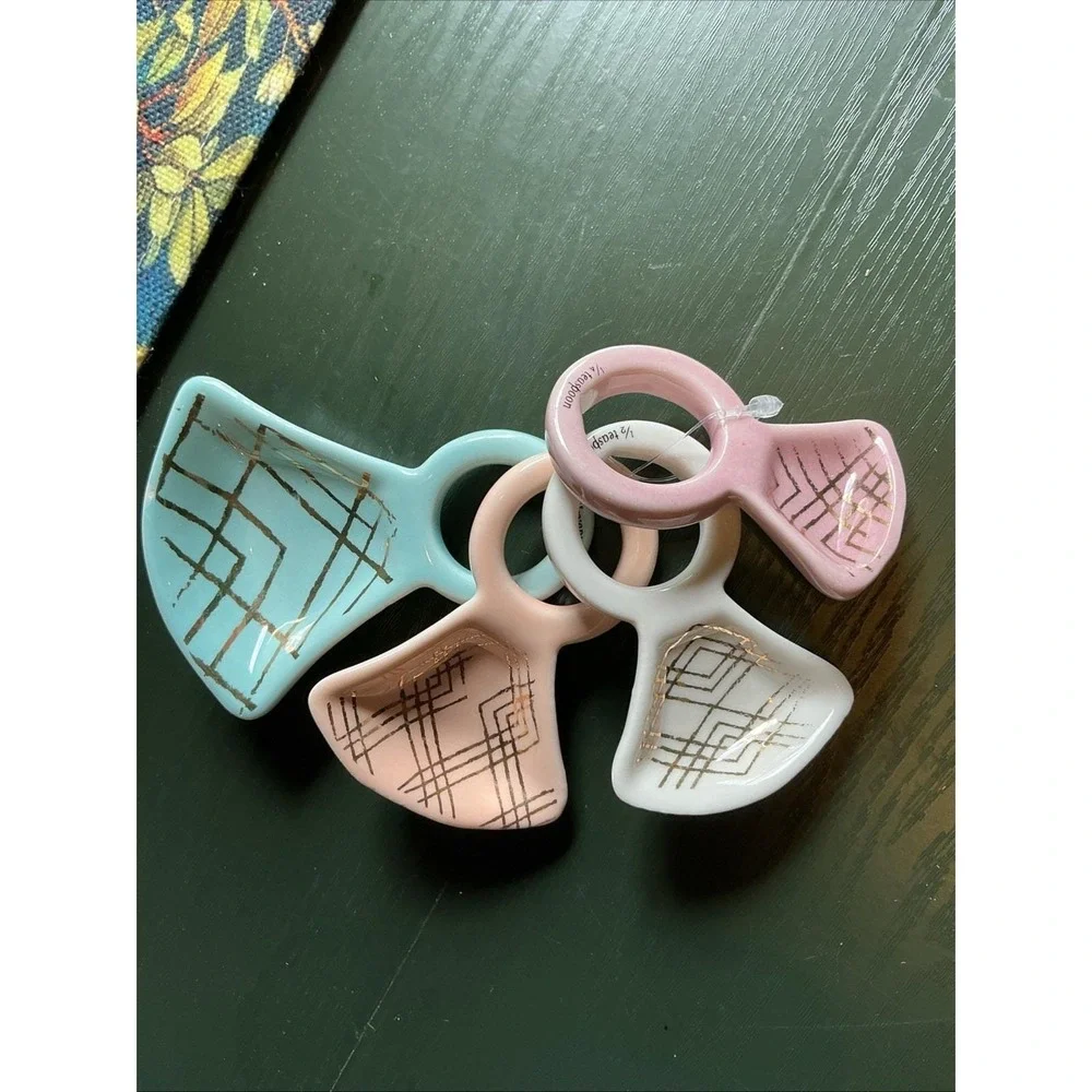 MCM Set‎ of 4 Nesting Ceramic Diamond Ring Measuring Spoons Baking